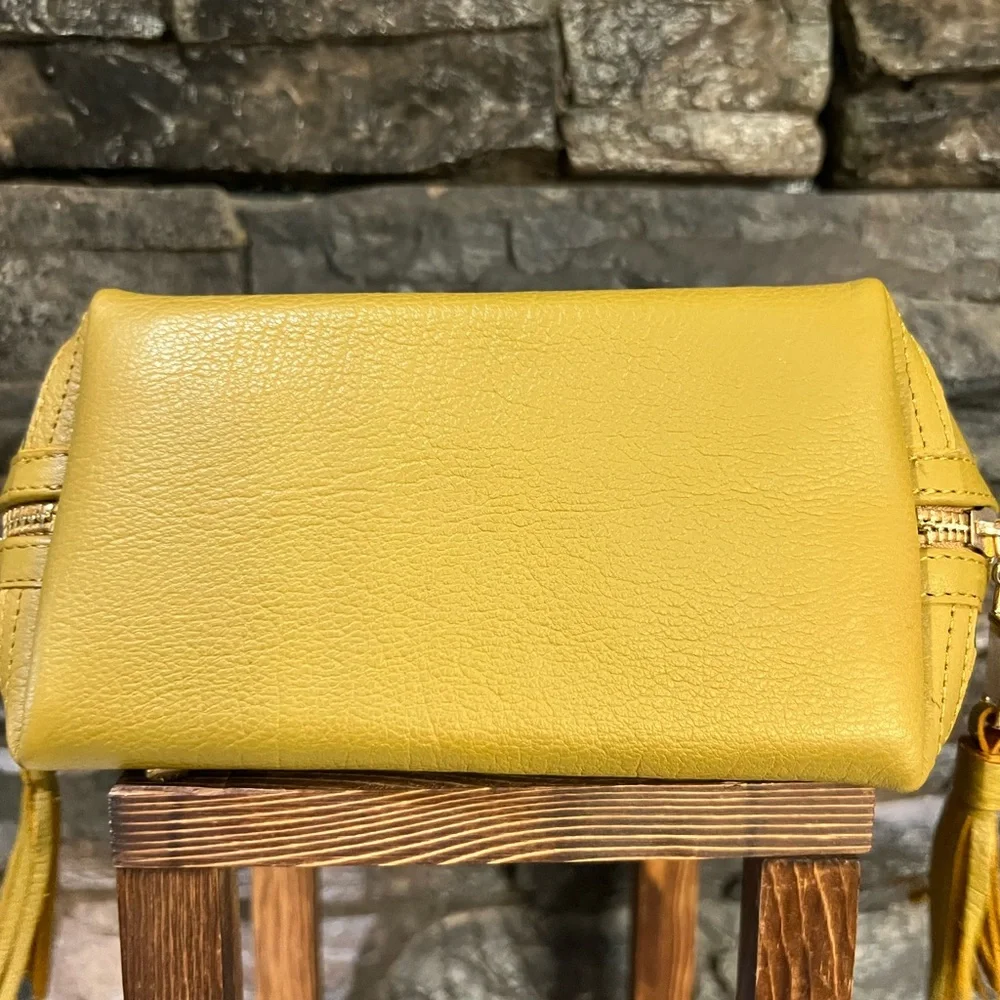 Floral Embossed Leather Pouch - Picture 5 of 11